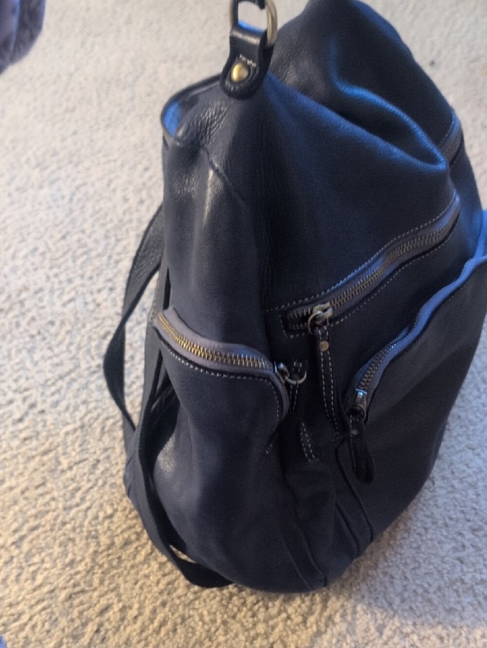 Bolsa Nova X Free People Sold Out Momma MiaClassic Navy Leather Backpack - Women - Picture 12 of 16